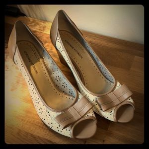 Adrienne Vittadini cutout wedges *think spring!*
